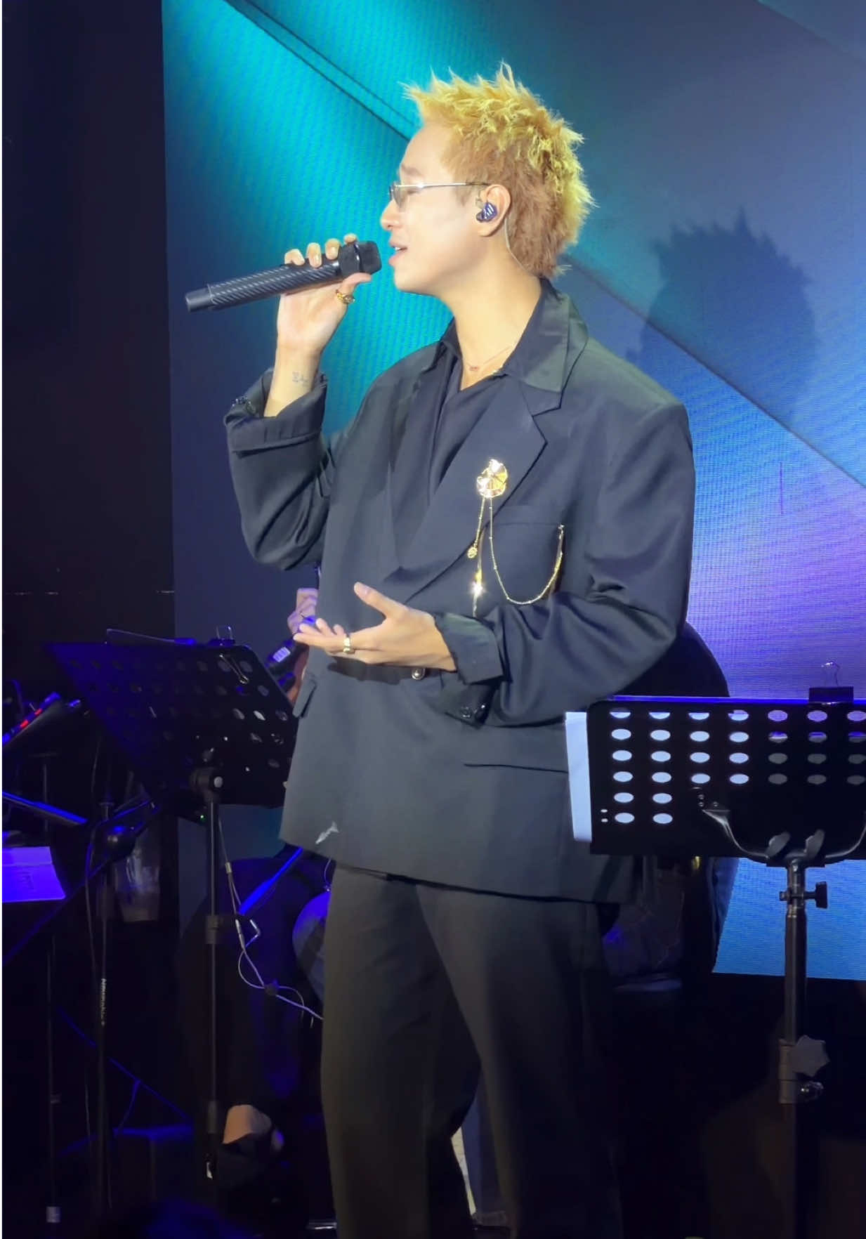 @Phòng trà Bến Thành ✦
