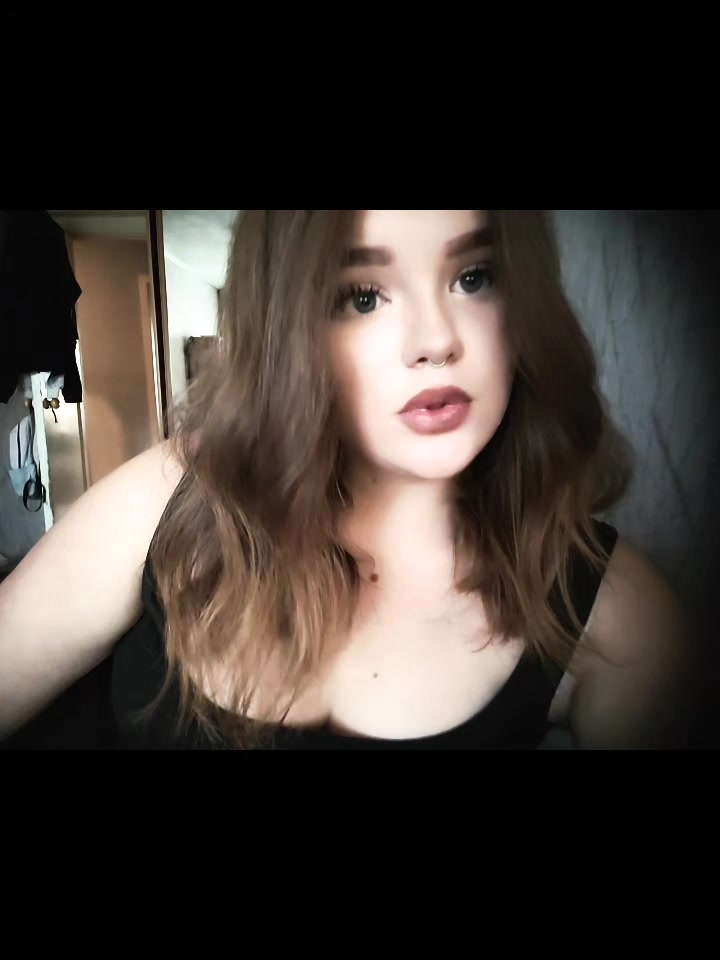 @полина