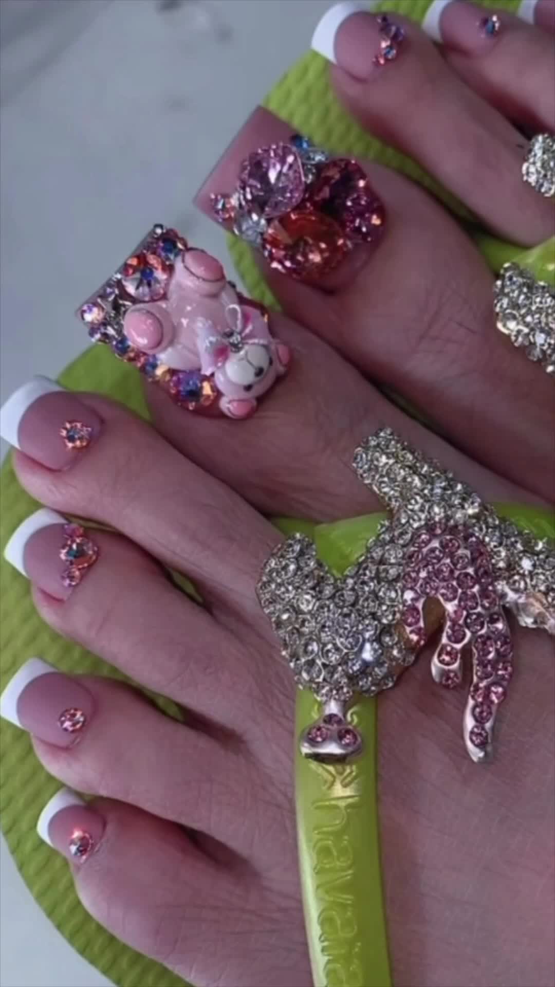 @AmberArchRivalNails