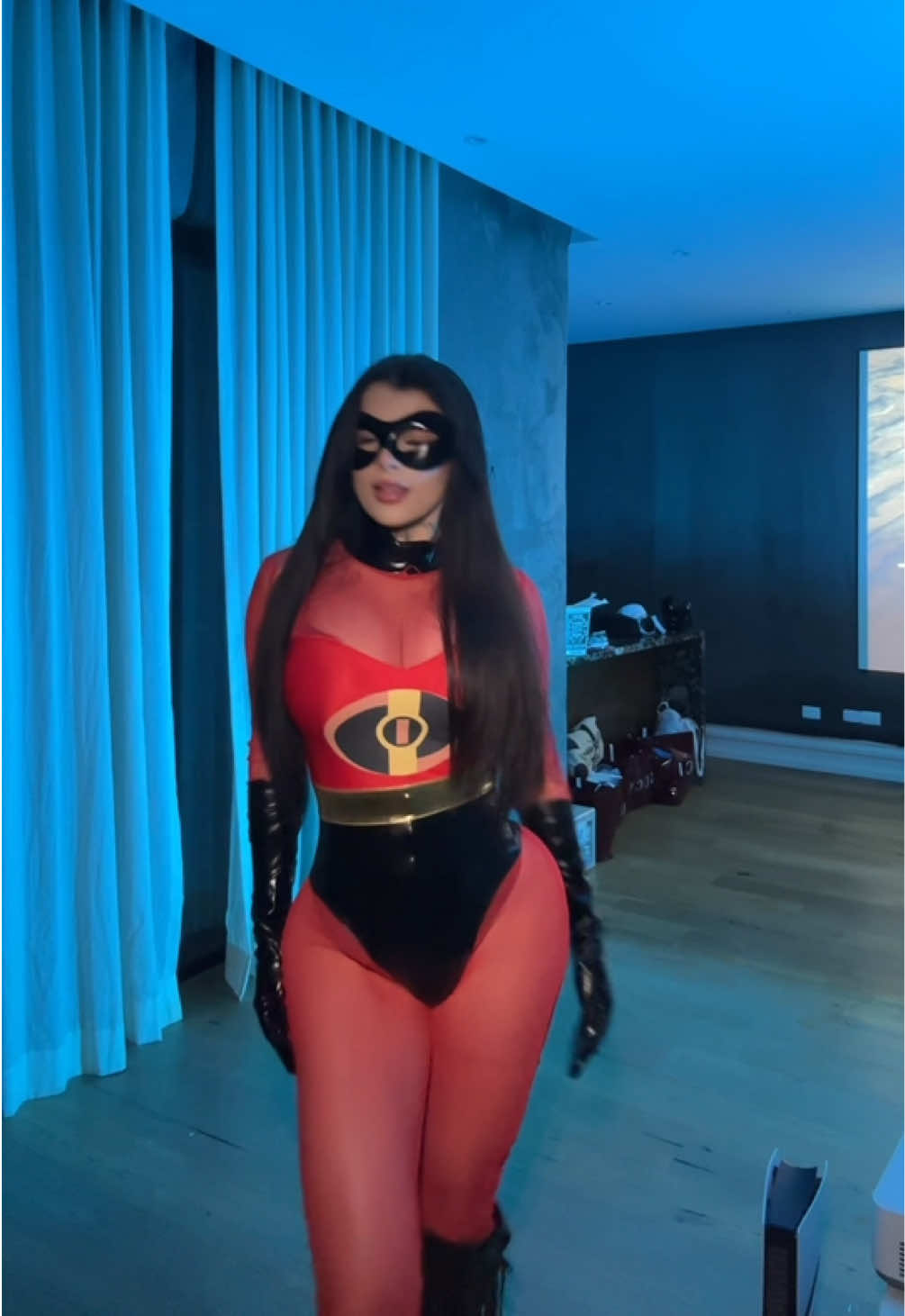 @Karelyruizoficial01