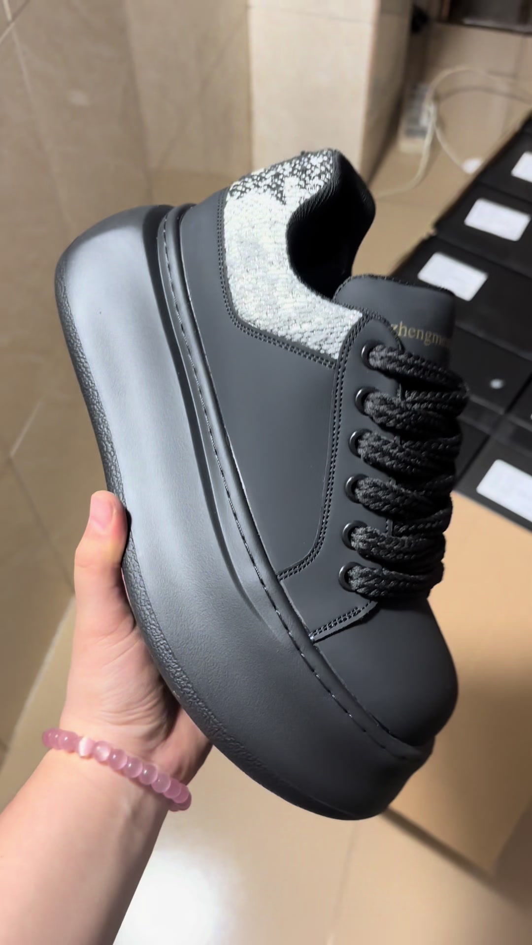 @Manettishoes