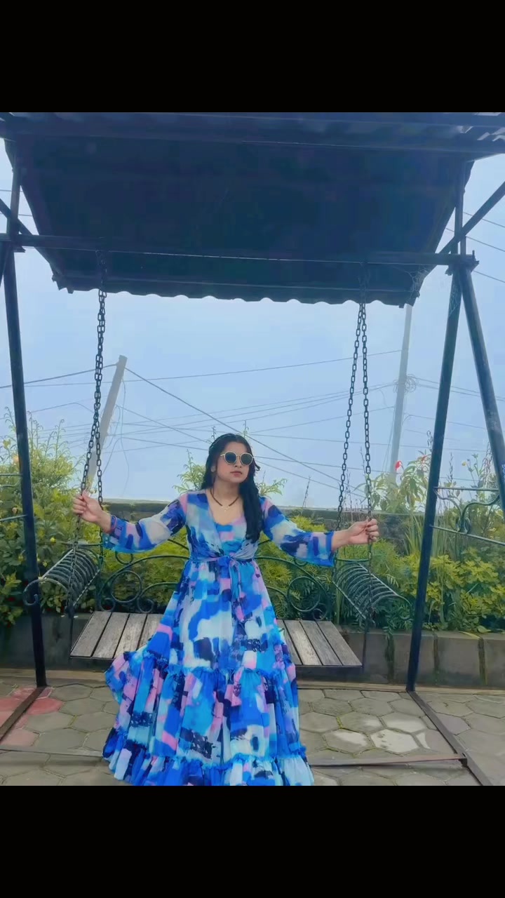 @👑kriti zha👑