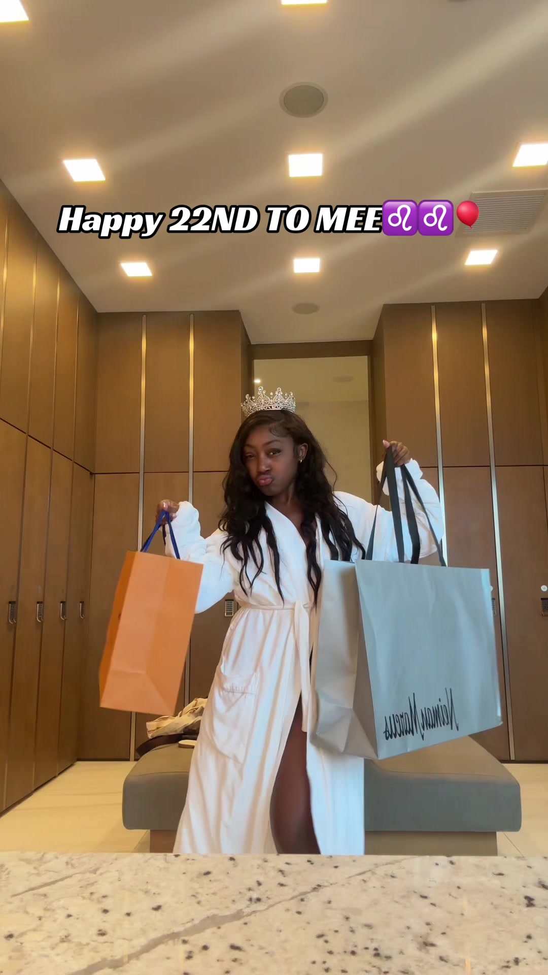 @Anaya