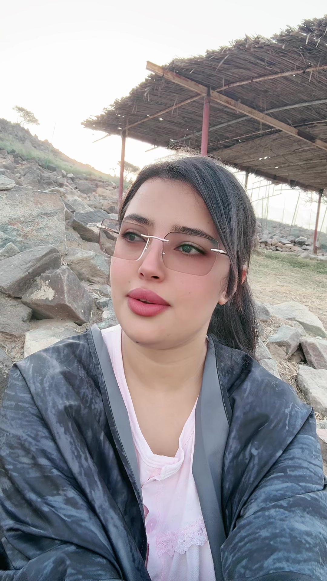 @جبل مايهزه ريح 👑🌬️