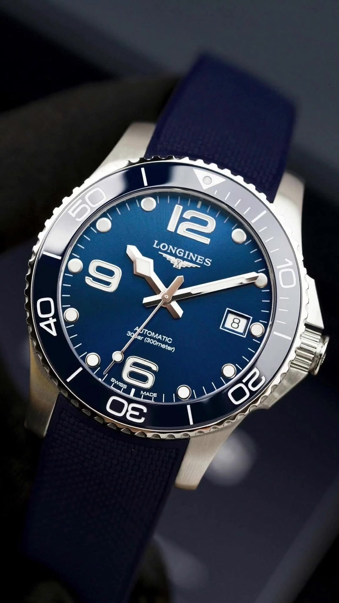 @BDT WATCH Đồng Hồ Thuỵ Sỹ