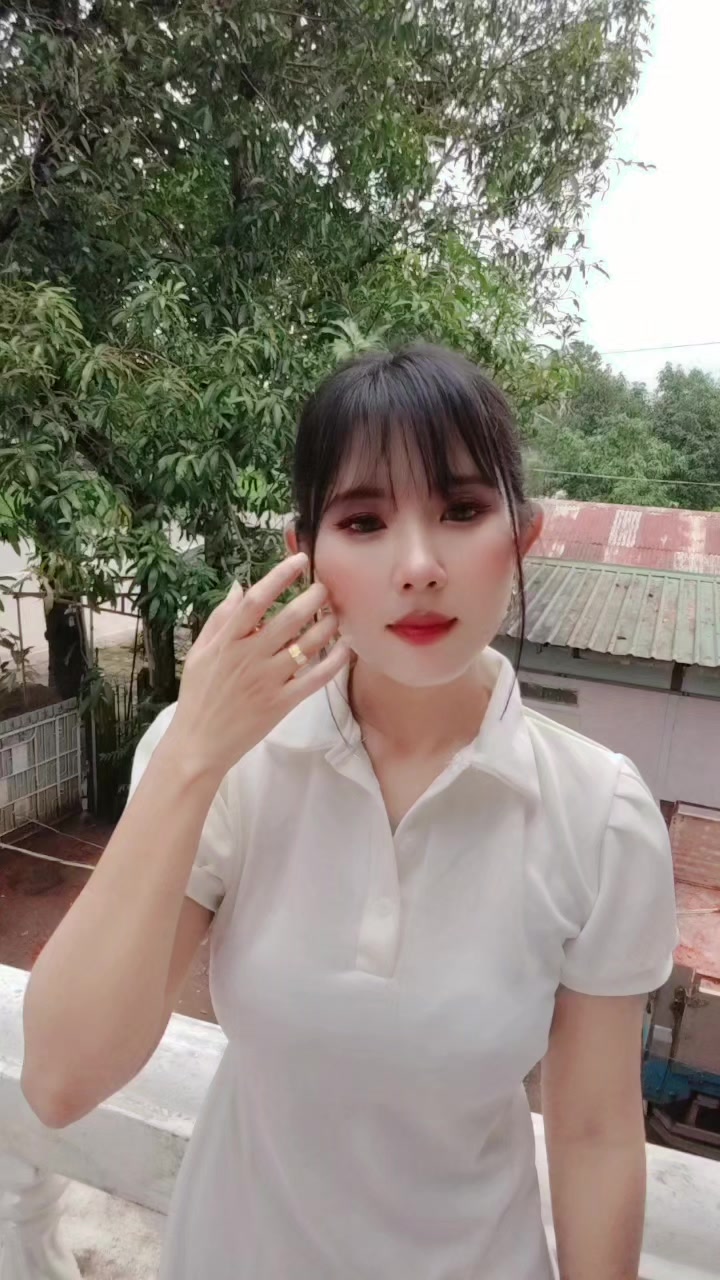 @Hnin Htet Aung