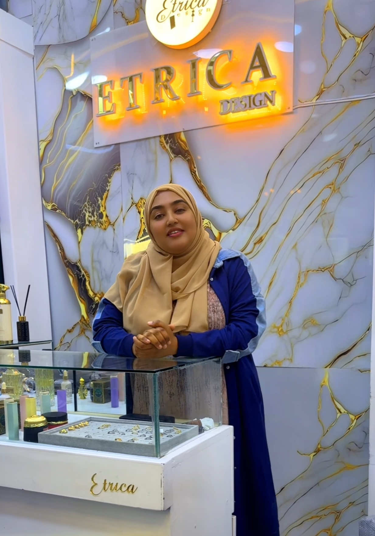 @Etrica