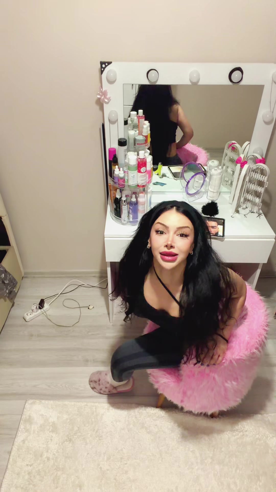 @Nnnr