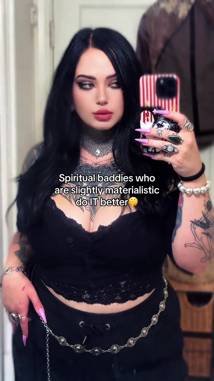 @GoddessGoth
