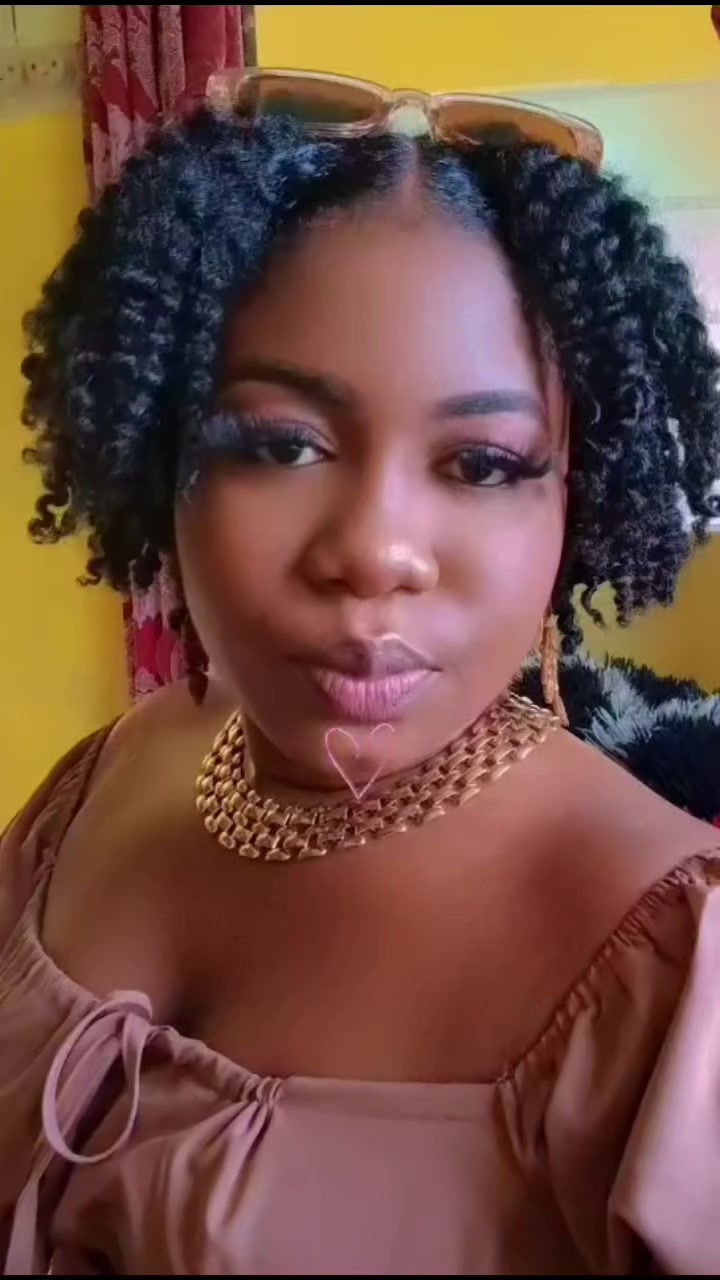 @Briina_.j