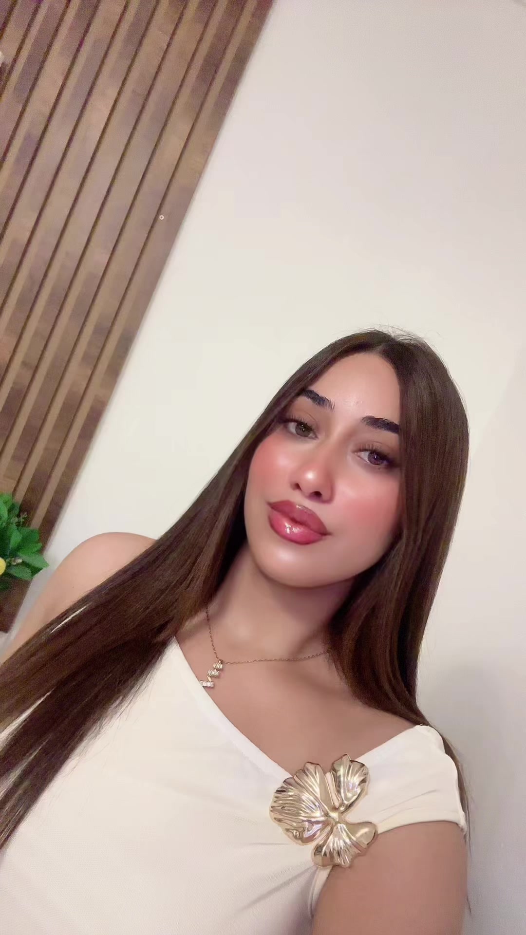 @𝓜𝓲𝓷𝓪 🎀