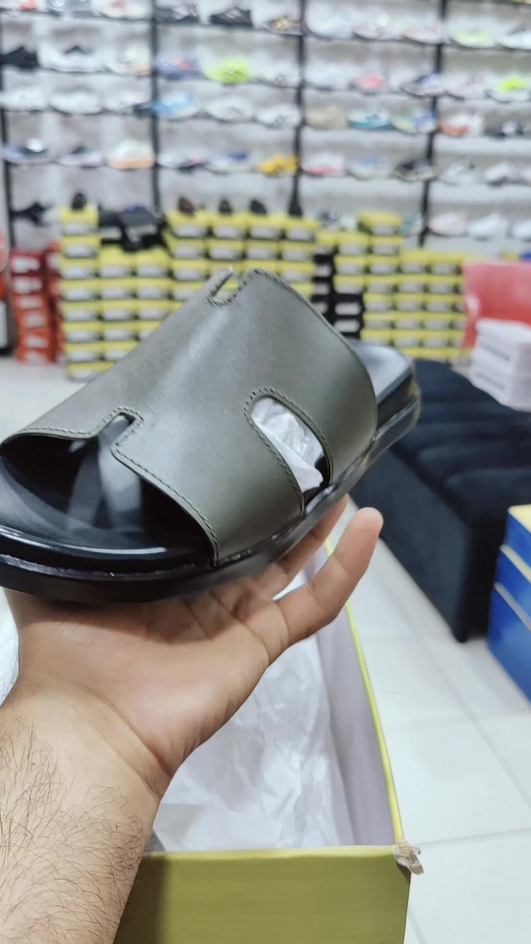 @The Sneaker Toe