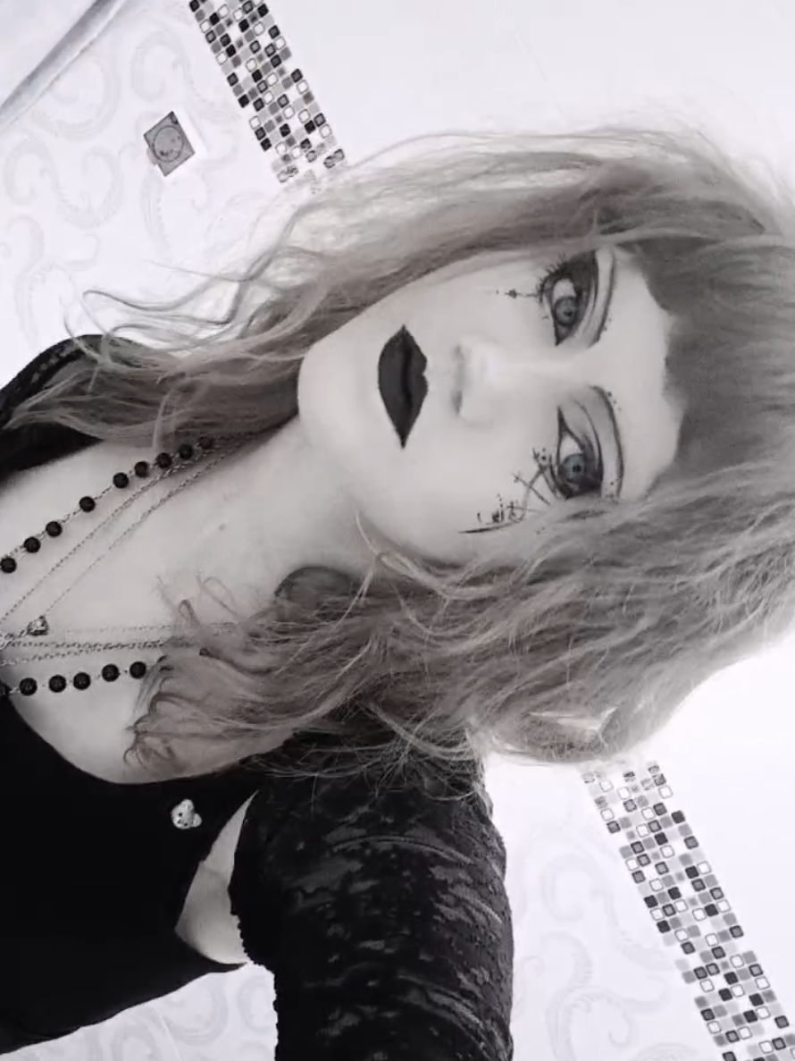 @☥ 𝕸𝖆𝖓𝖉𝖆𝖗𝖎𝖓𝖐𝖆 ☥