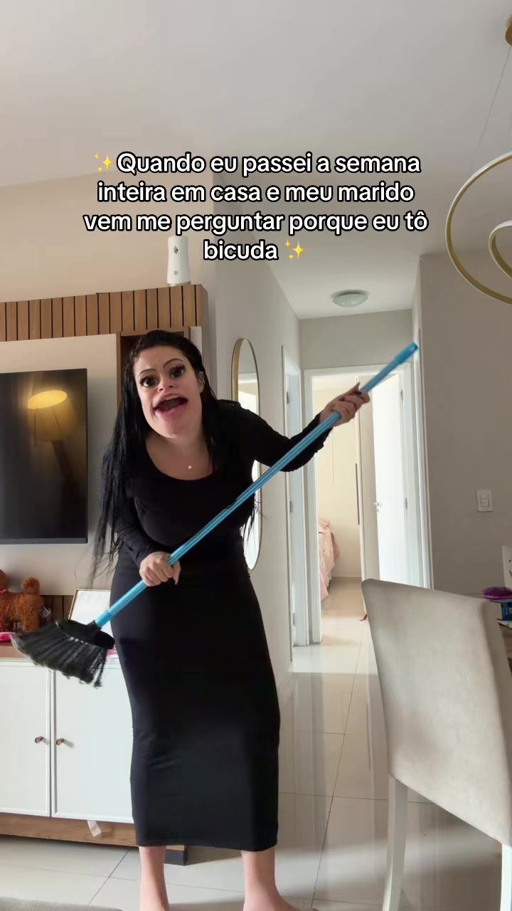 @Lar&iacute; Ribeiro | m&atilde;e virtual 💗