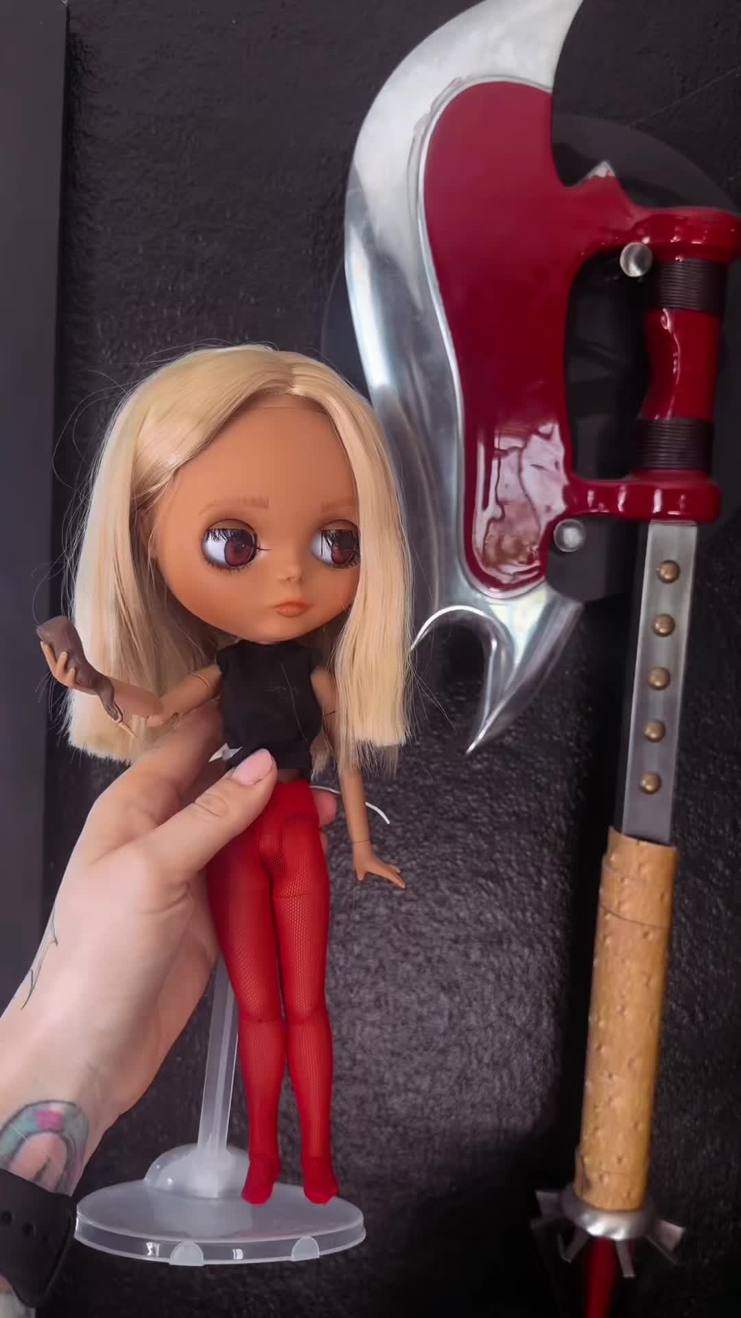 @KelseyTeneal | Blythe Customs