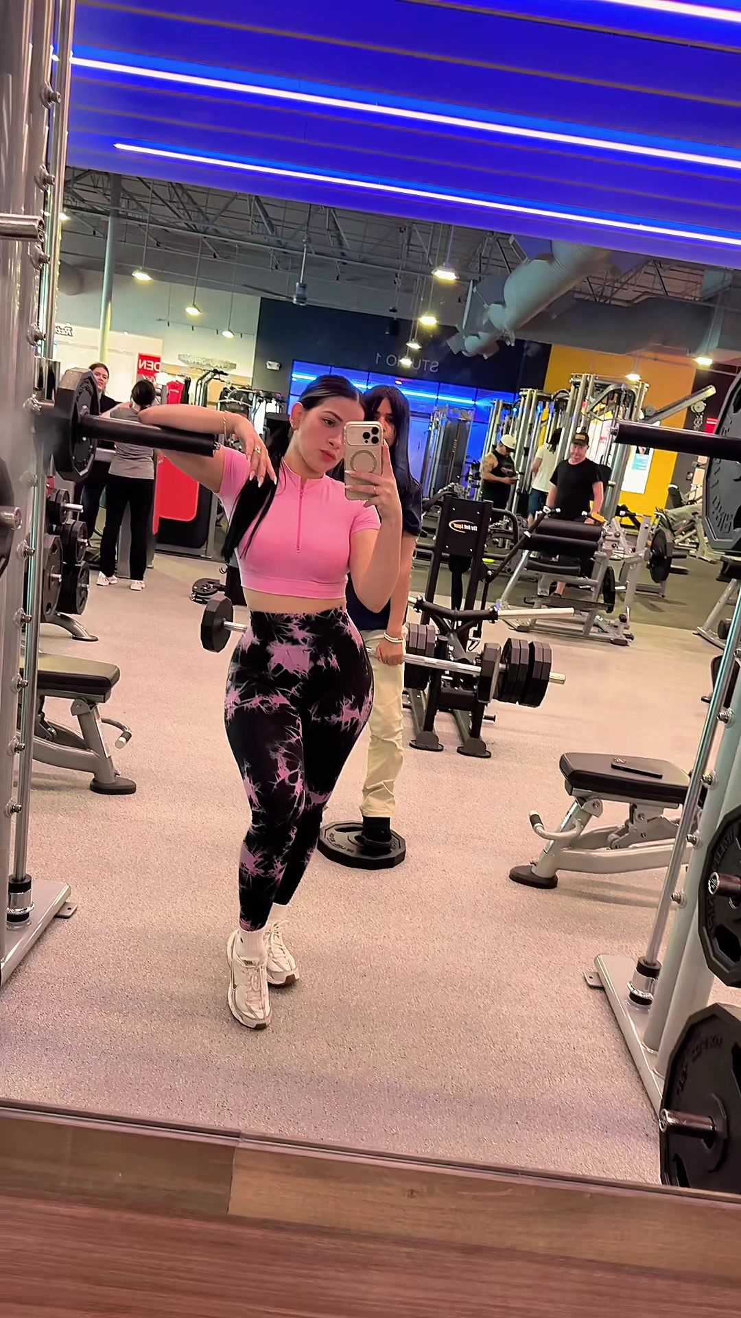 @rossminaluxury