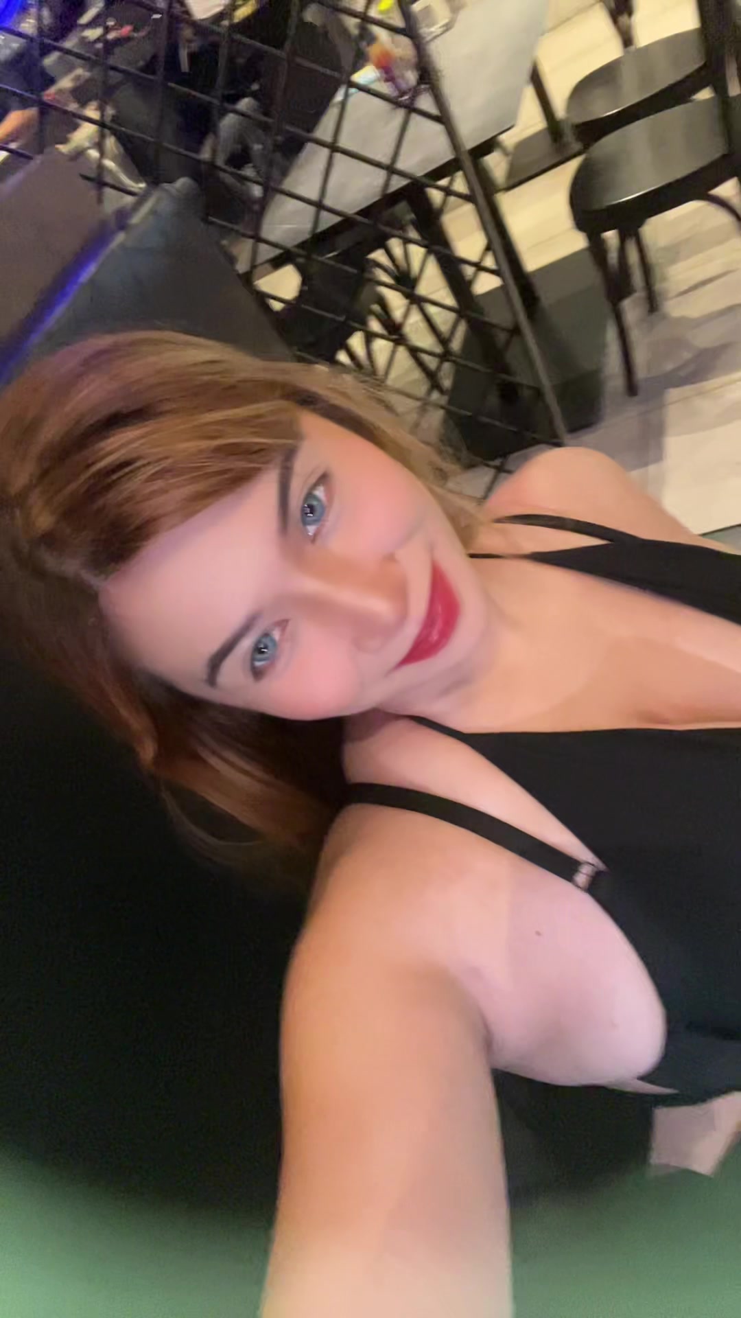 @🦢