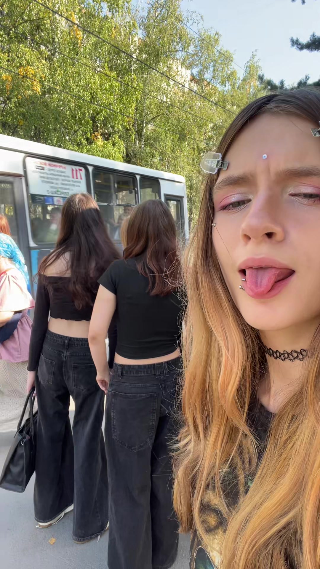 @Детка