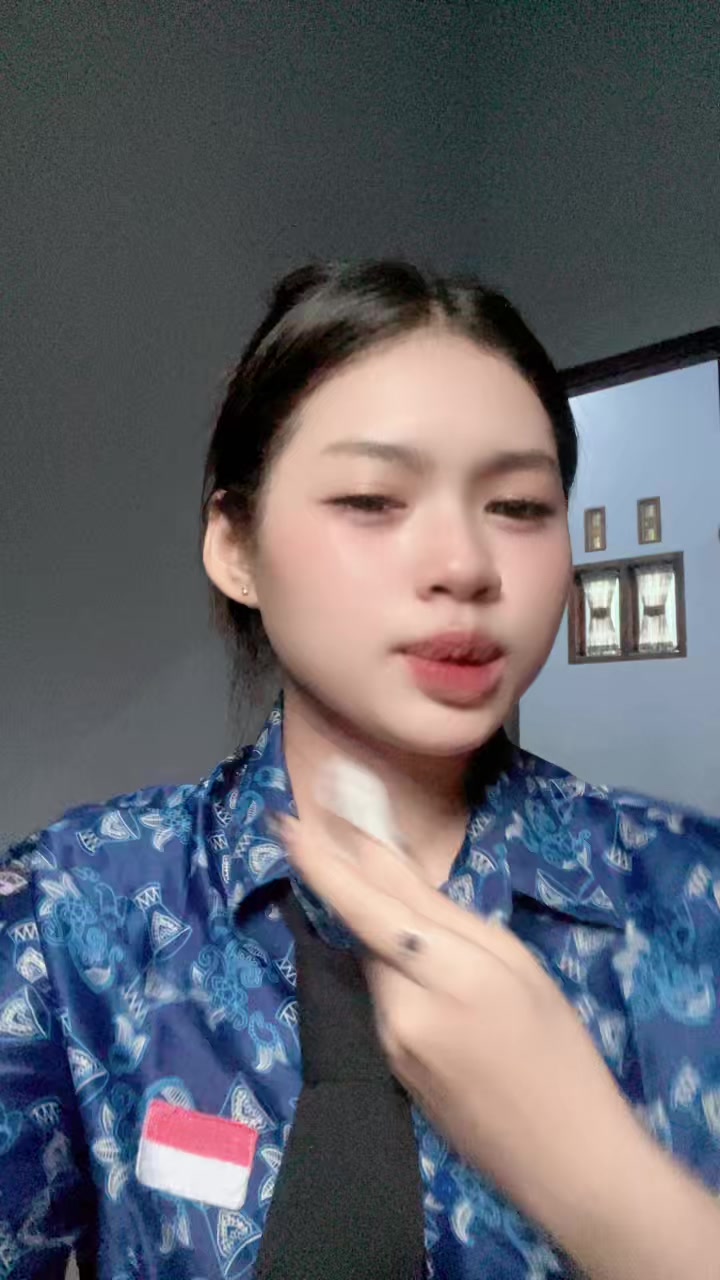 @amengstrowbery