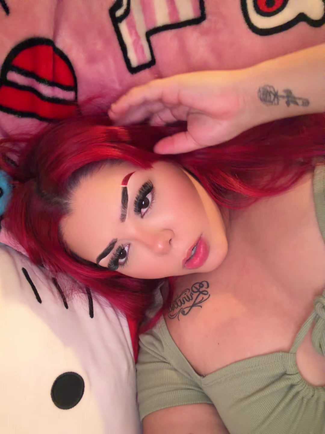 @𝕽𝖊𝖉🍒💋™️
