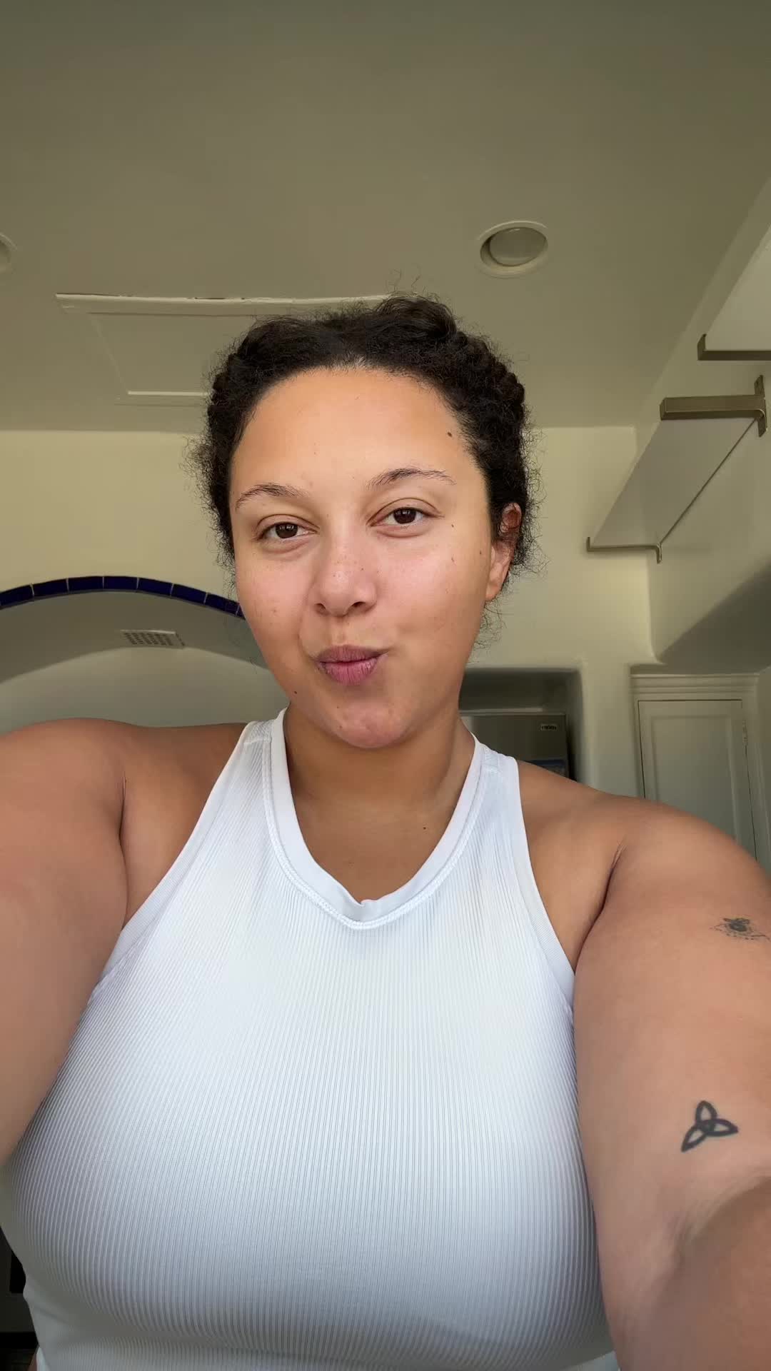 @coolestgirlintheentireworld