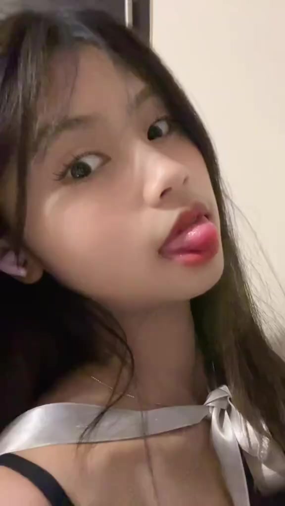 @Adek xiu Bae agaystrawberry
