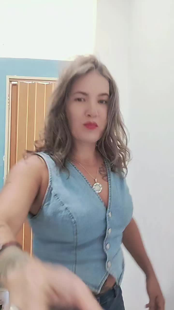 @la catira musculosa
