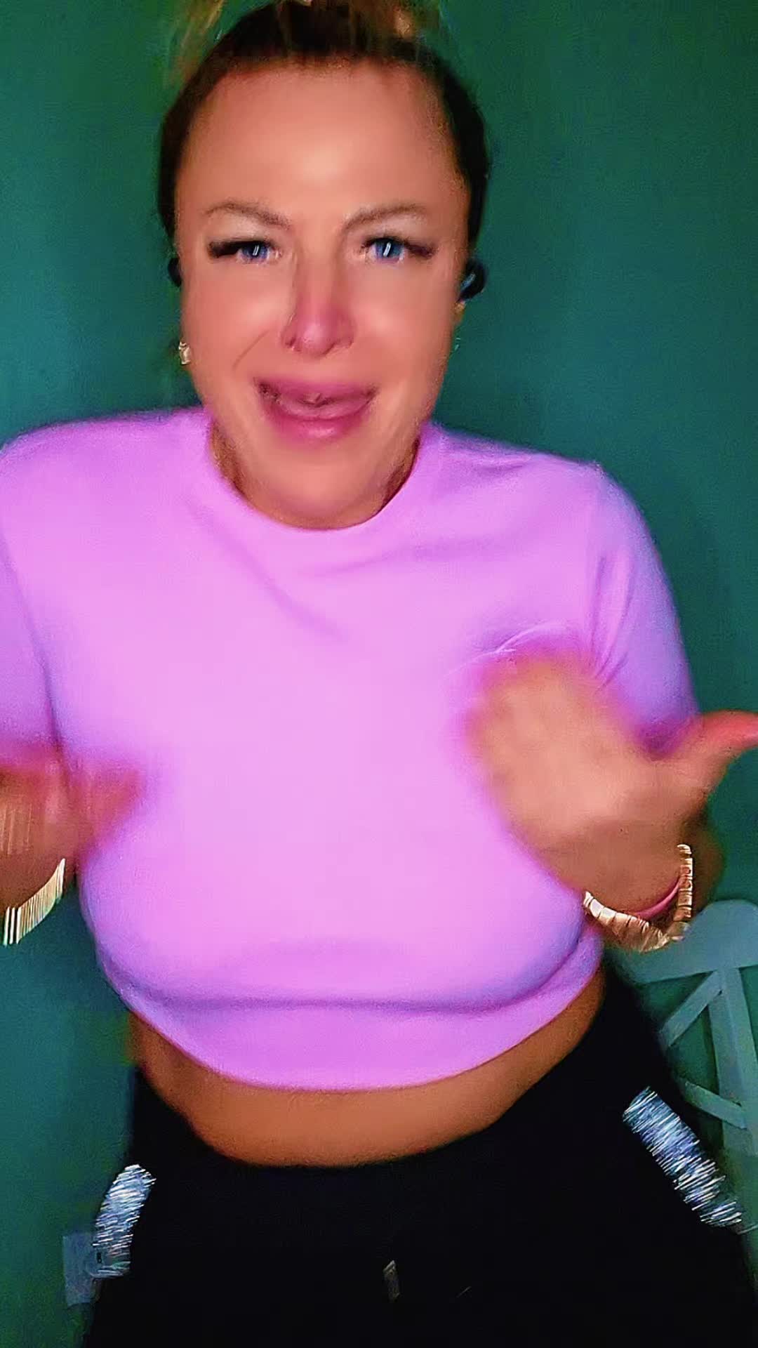 @kroliczekhop*