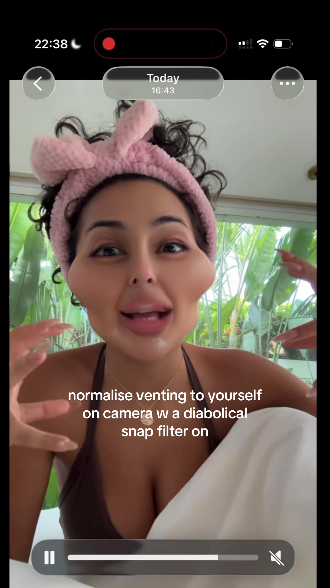 @@kiki.kattan_ on ig