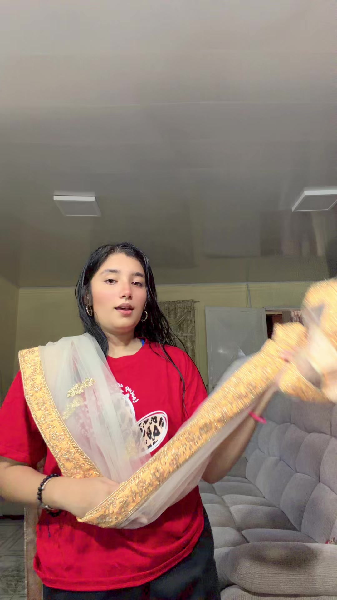 @🦚