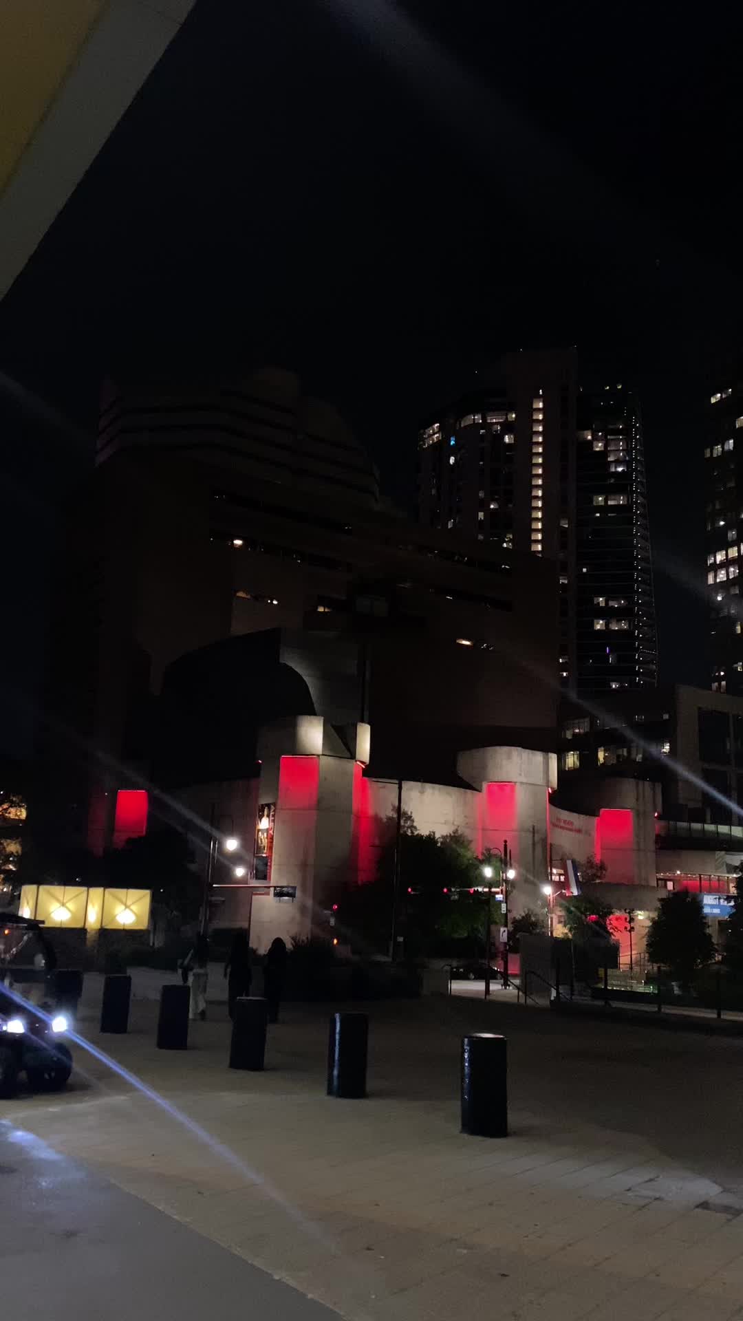 @Vivid