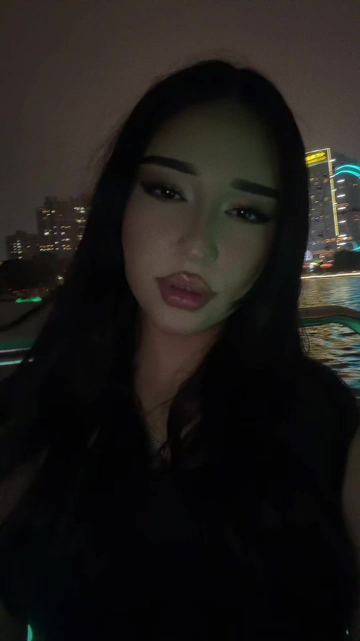 @moonay