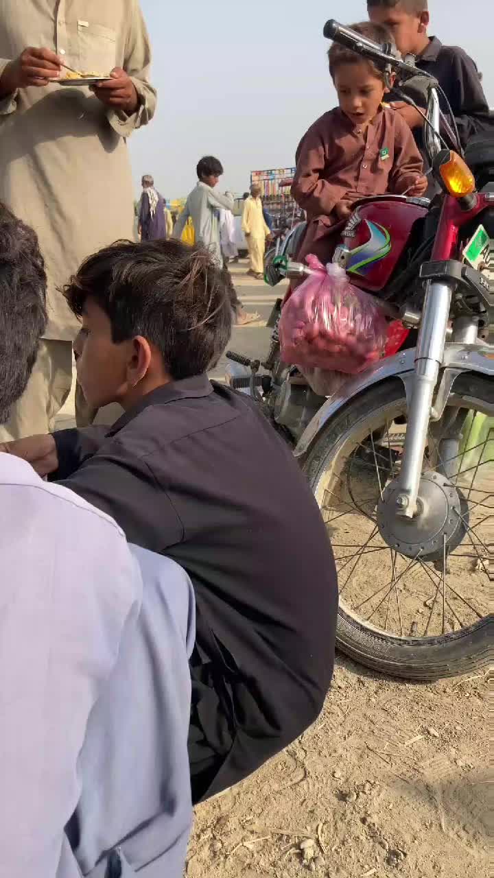 @mufti Tariq masood