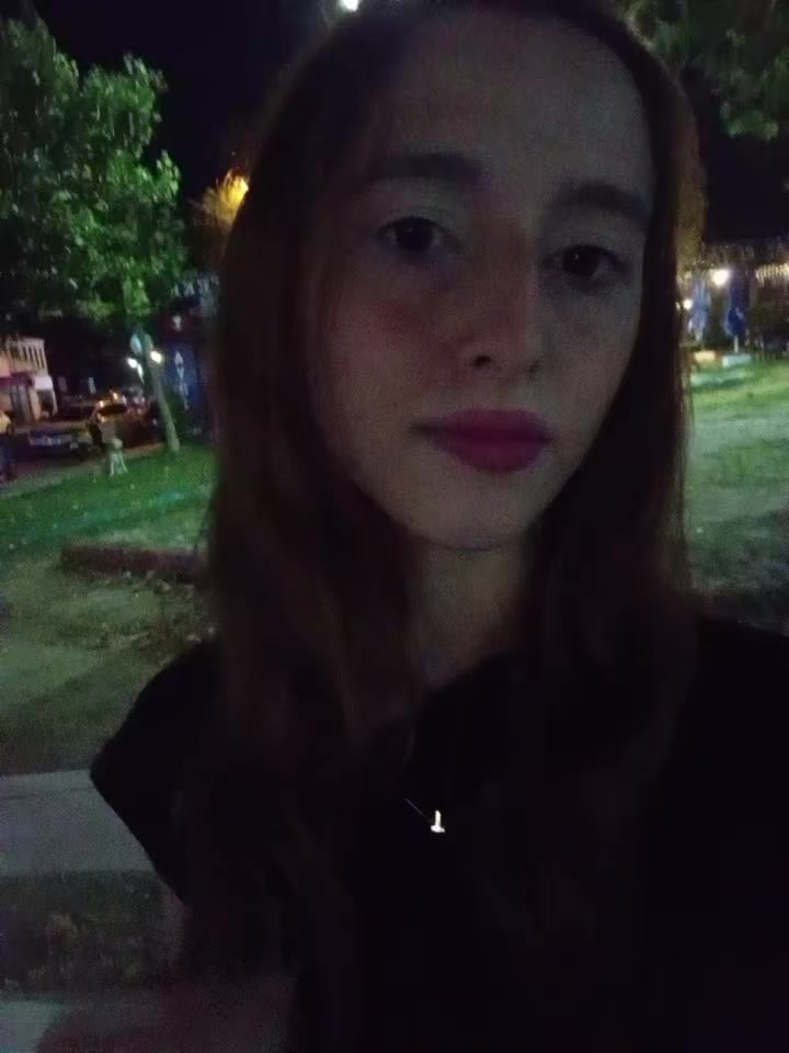 @81eminee