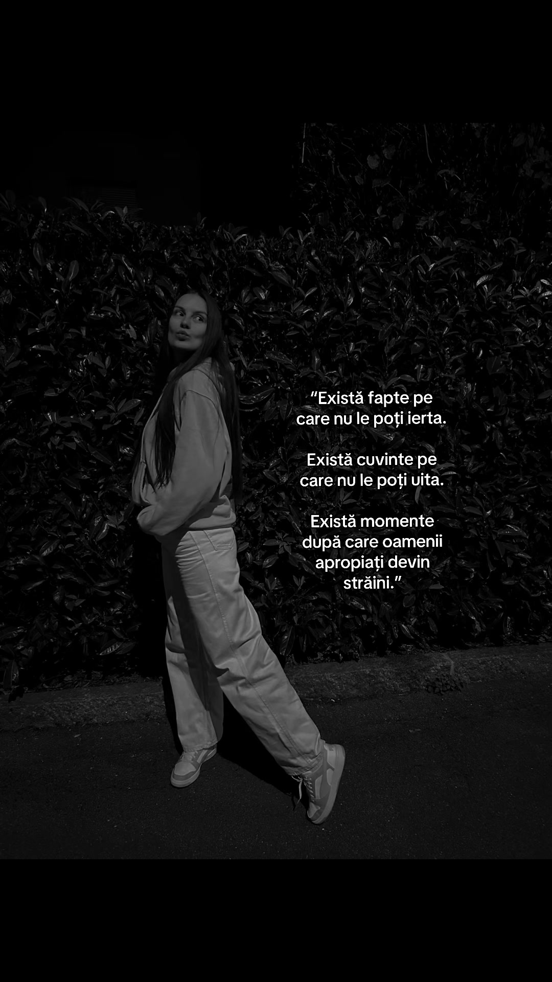 @))))