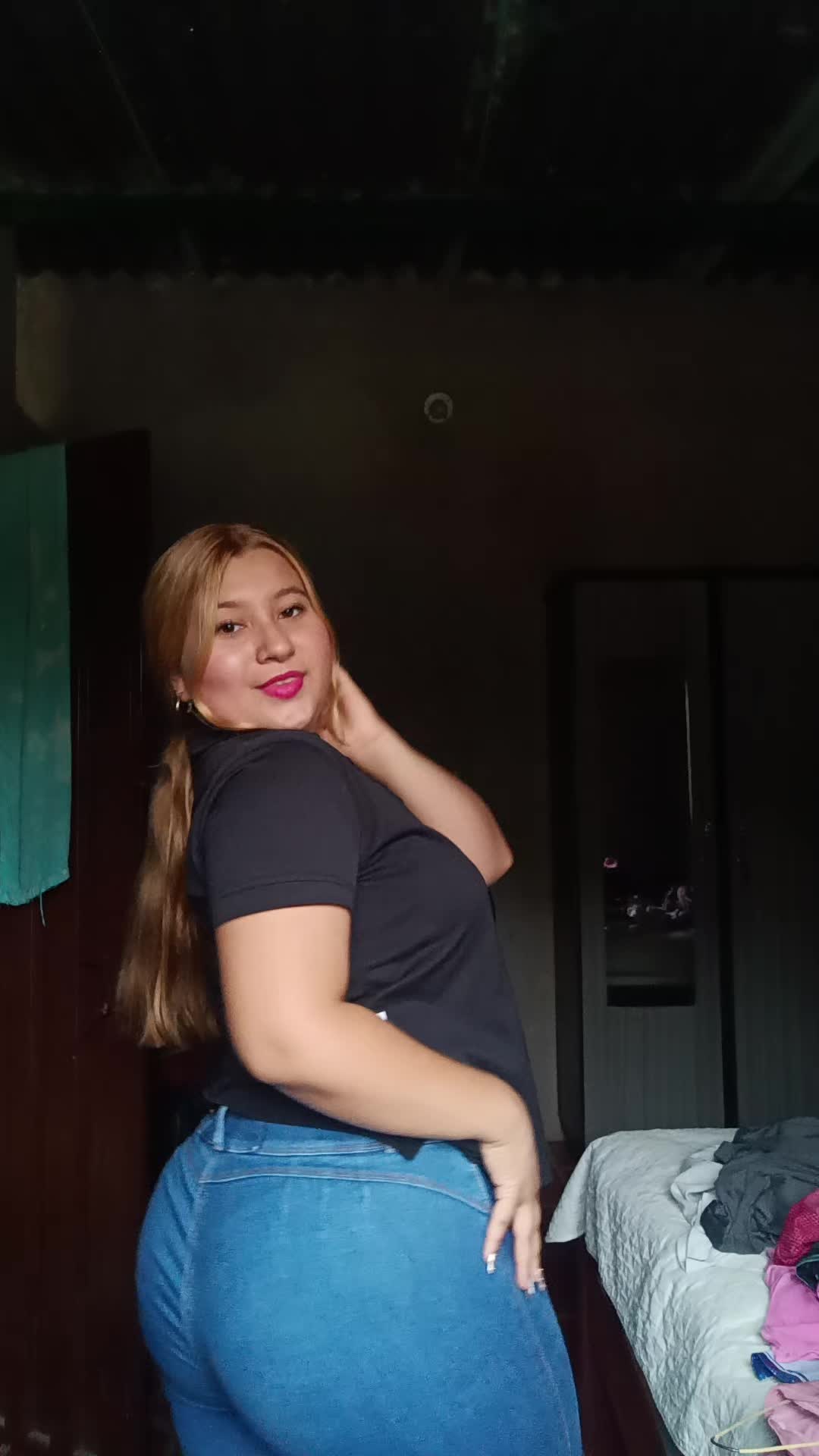 @Nayely