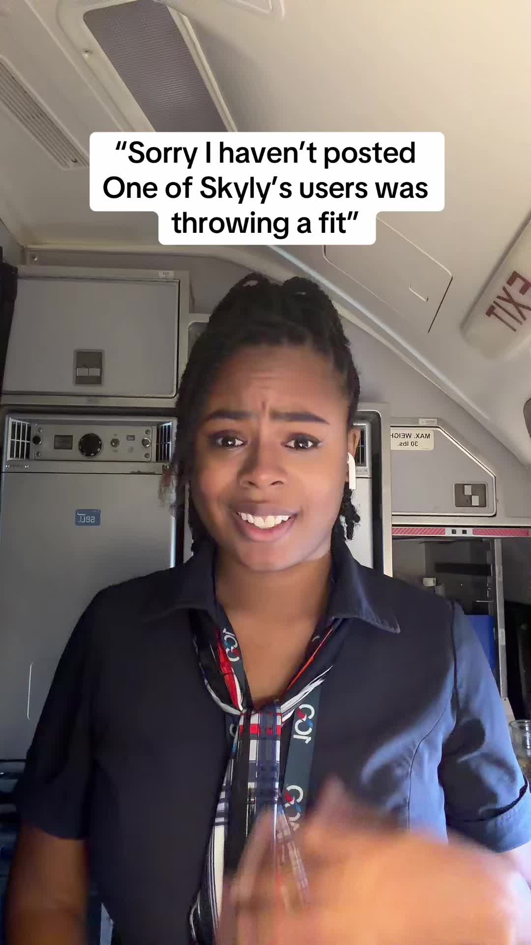 @Leah | Flight Attendant