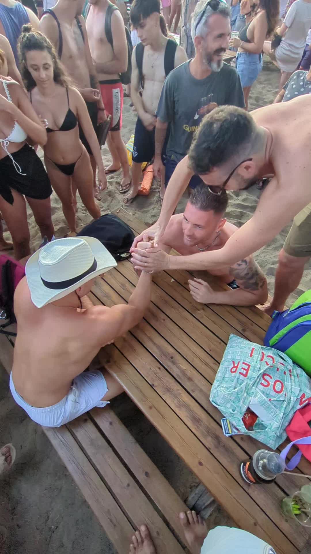 @FESTPARTY