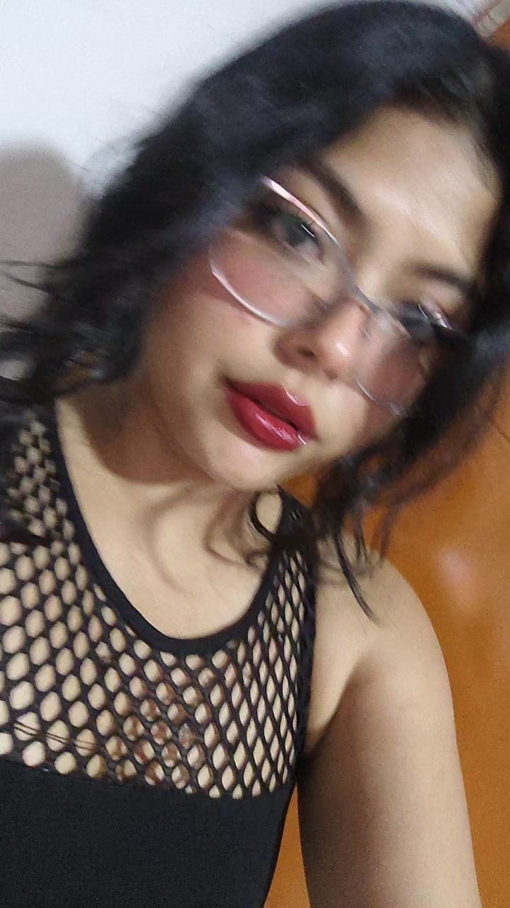 @Bella