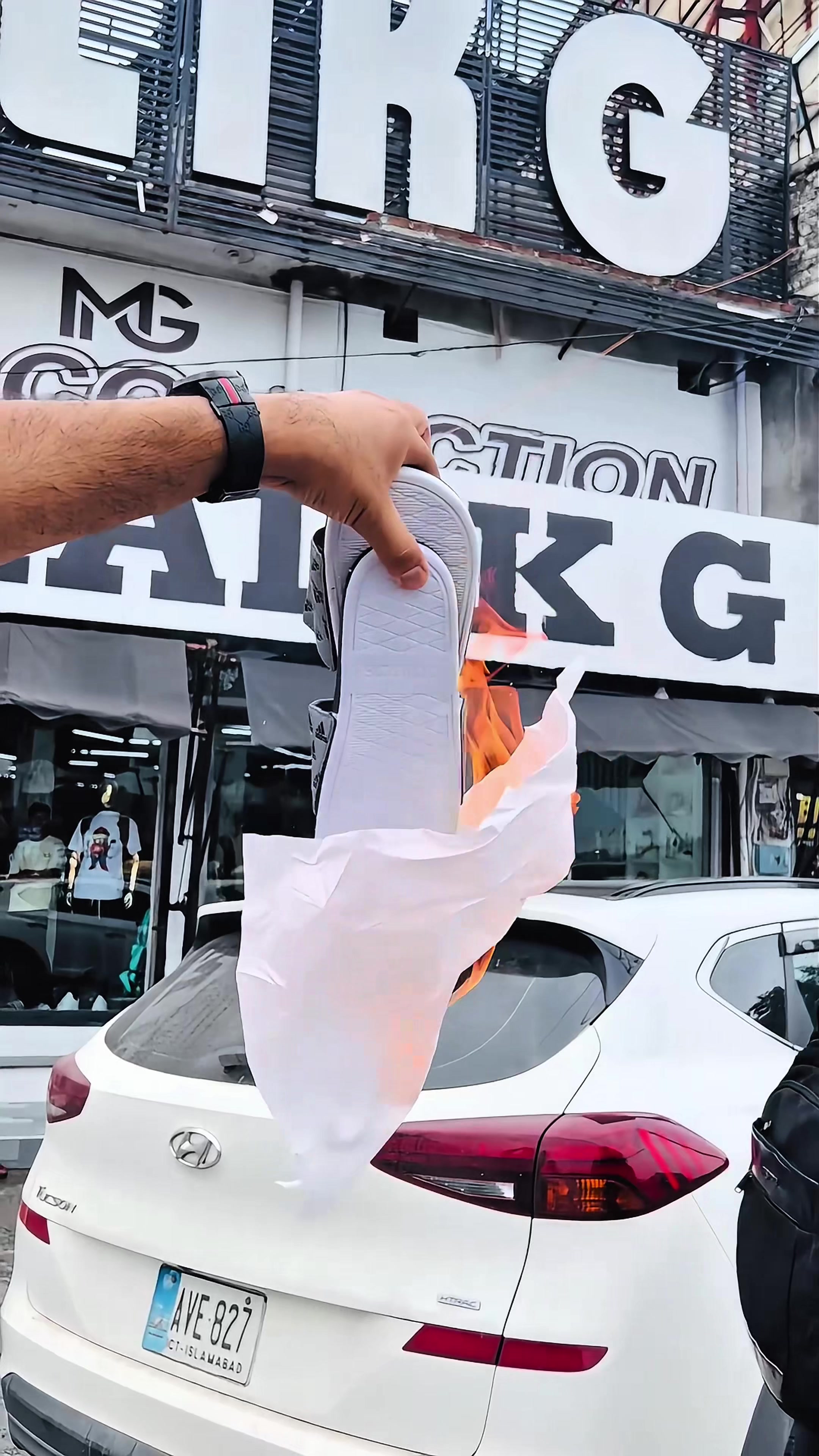 @Malik Gg🔥