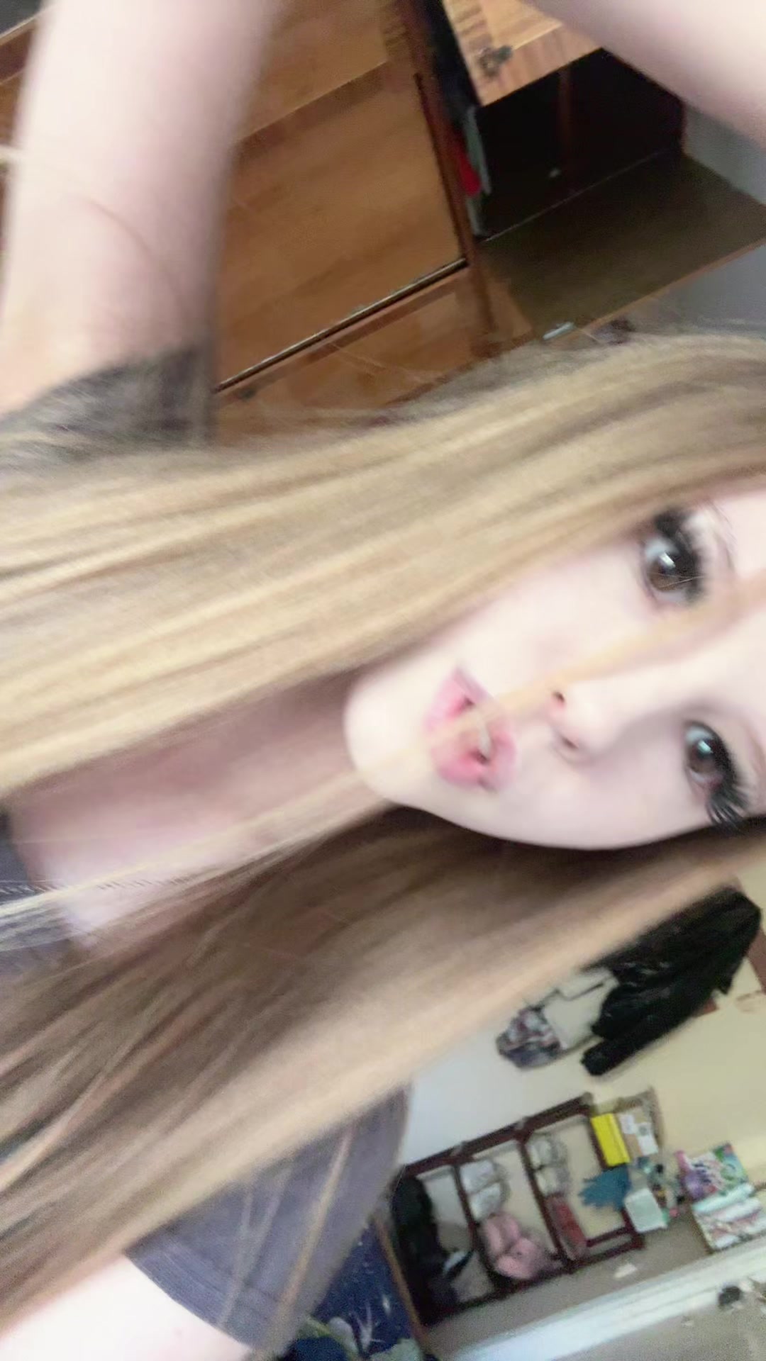 @ Мали осамаСонова