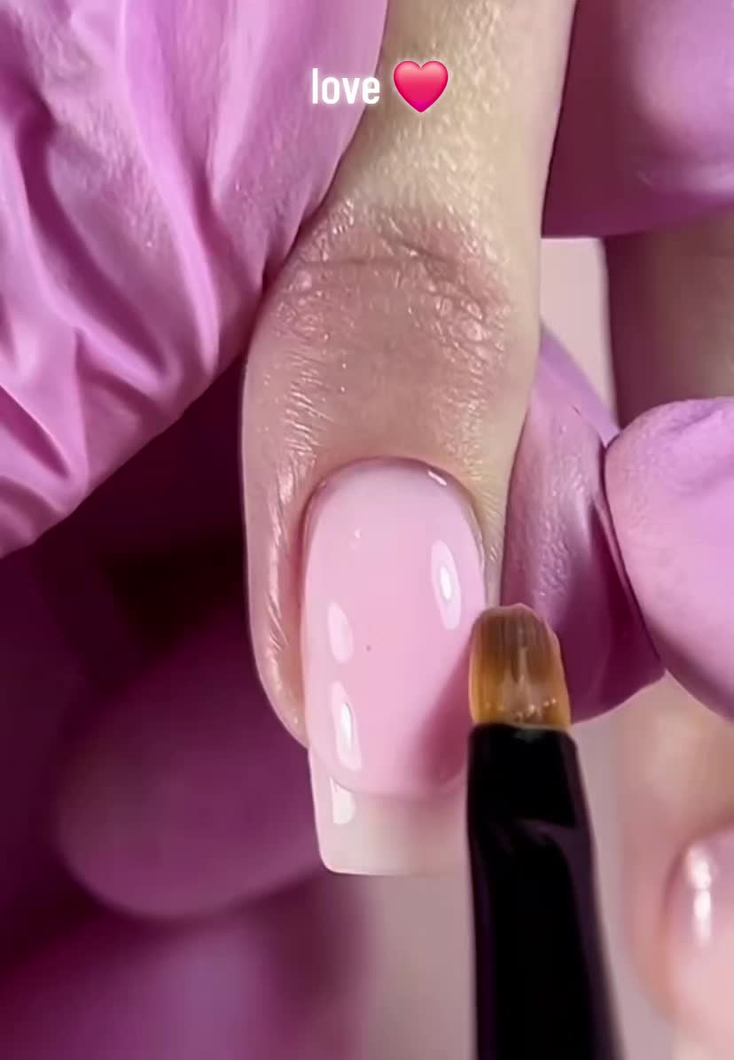 @ℰ𝓁ℯ𝓃𝒶  🎬
