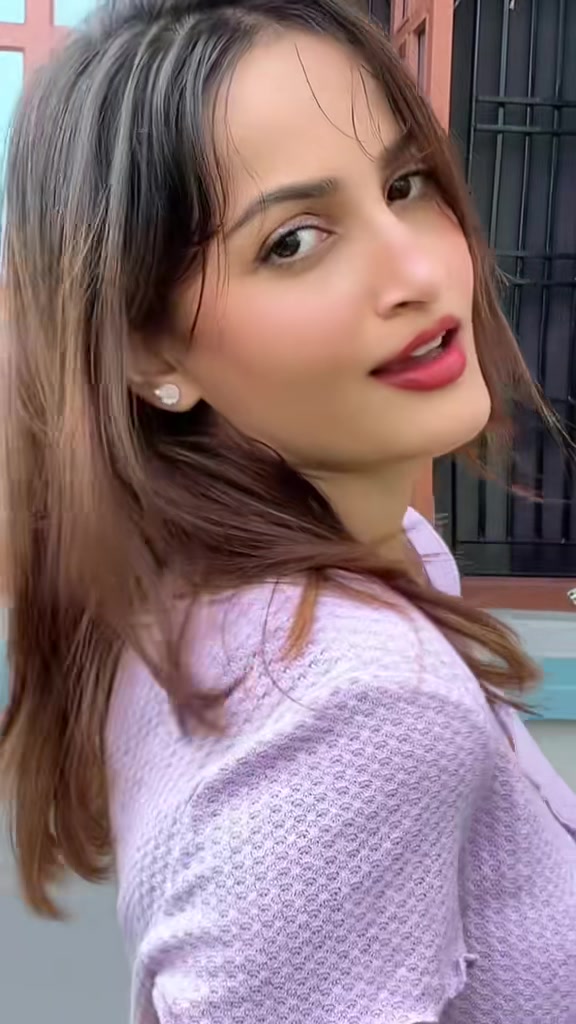 @🐰