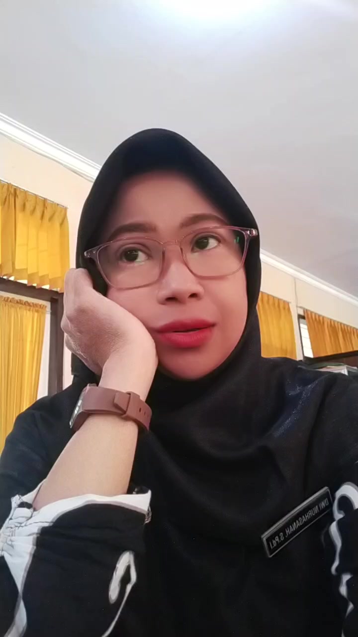 @Dwi Aira make up