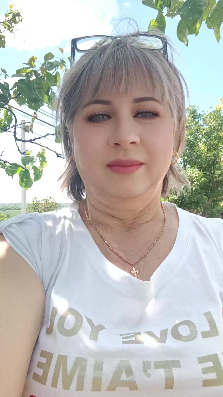 @Ana
