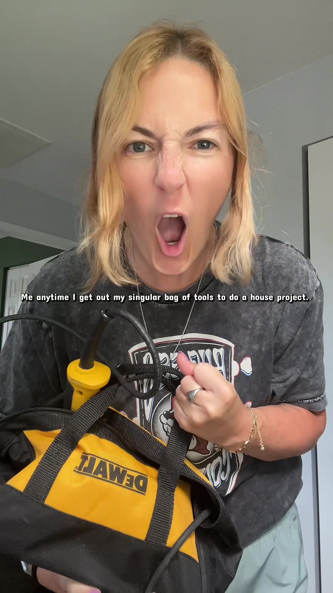 @Lo