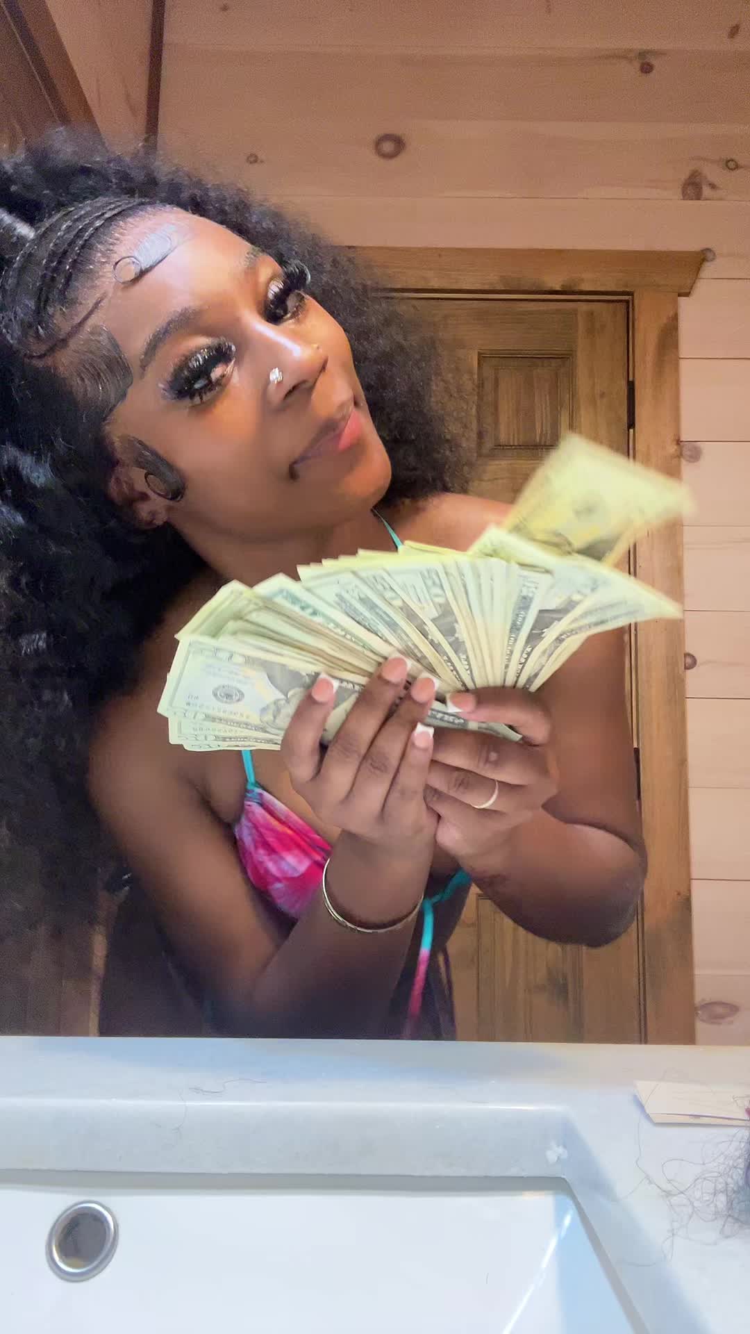 @quamoneyy