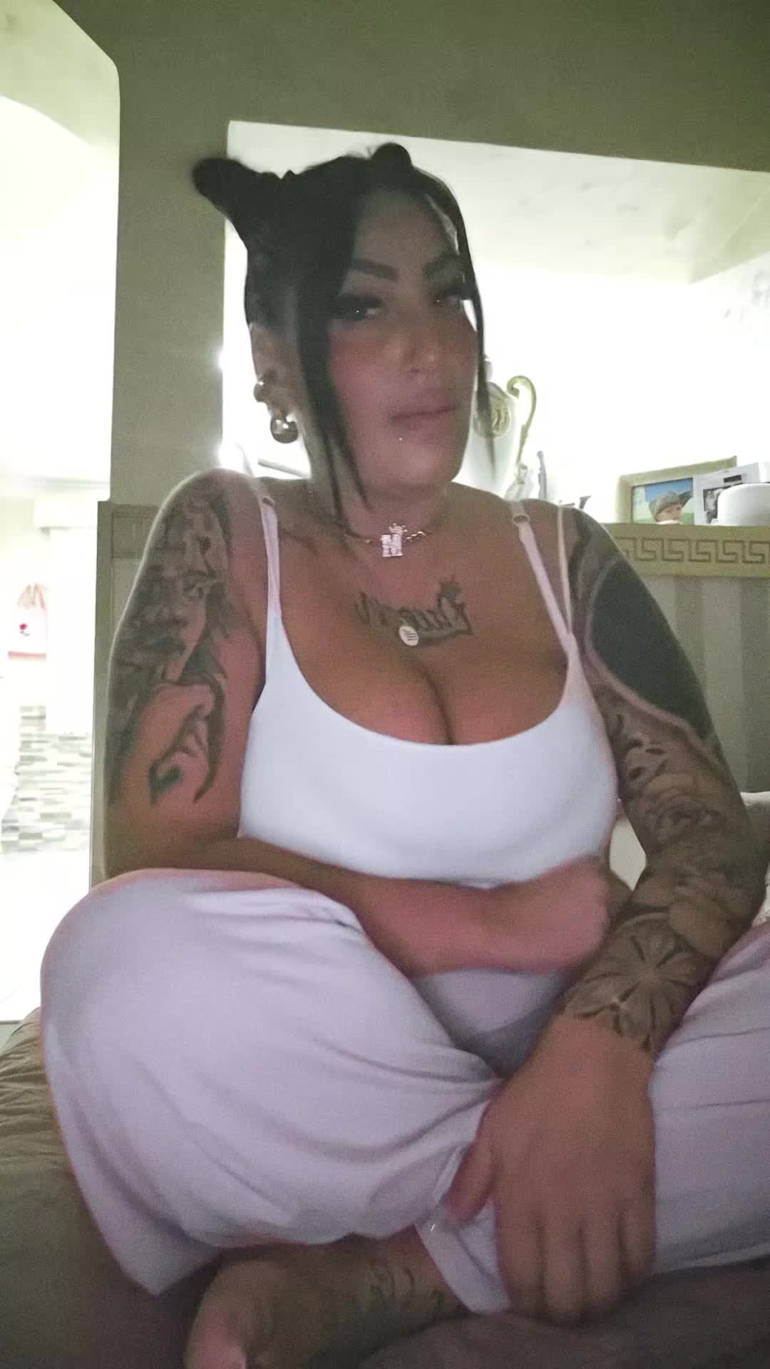 @Maruzzella Queen 👸🖤🥀