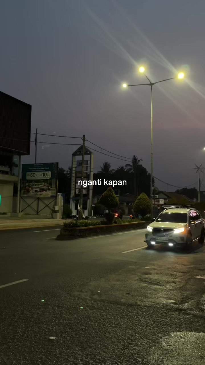 @𝐀