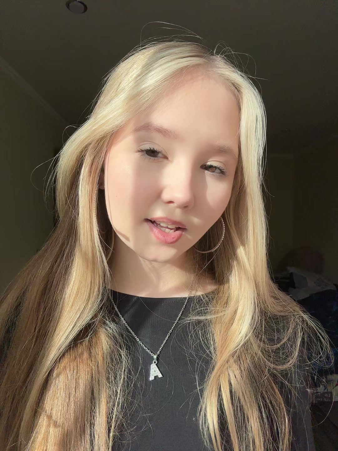 @аделька я
